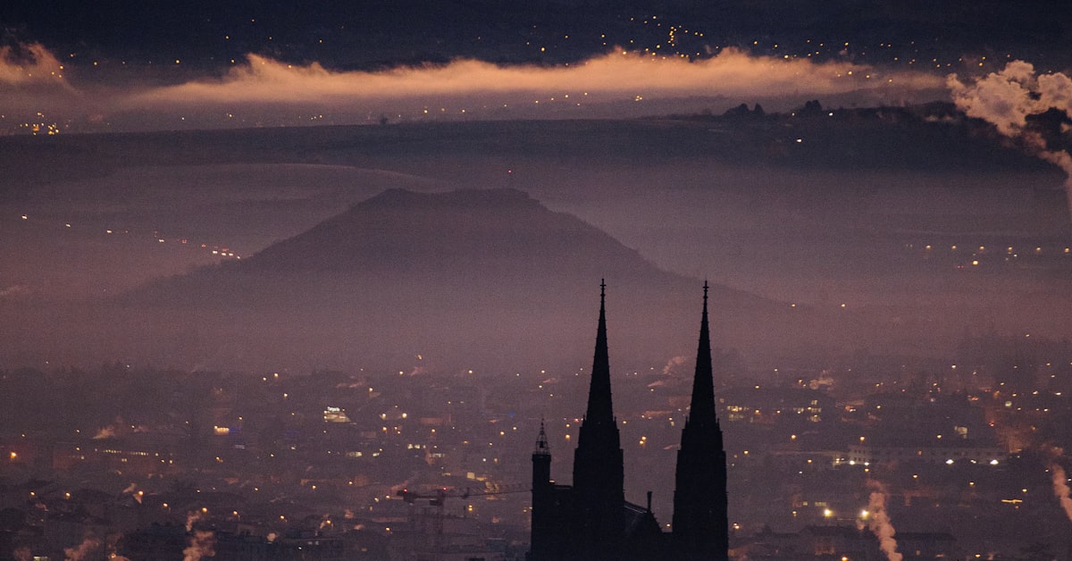Vue panoramique de Clermont-Ferrand — assurance emprunteur